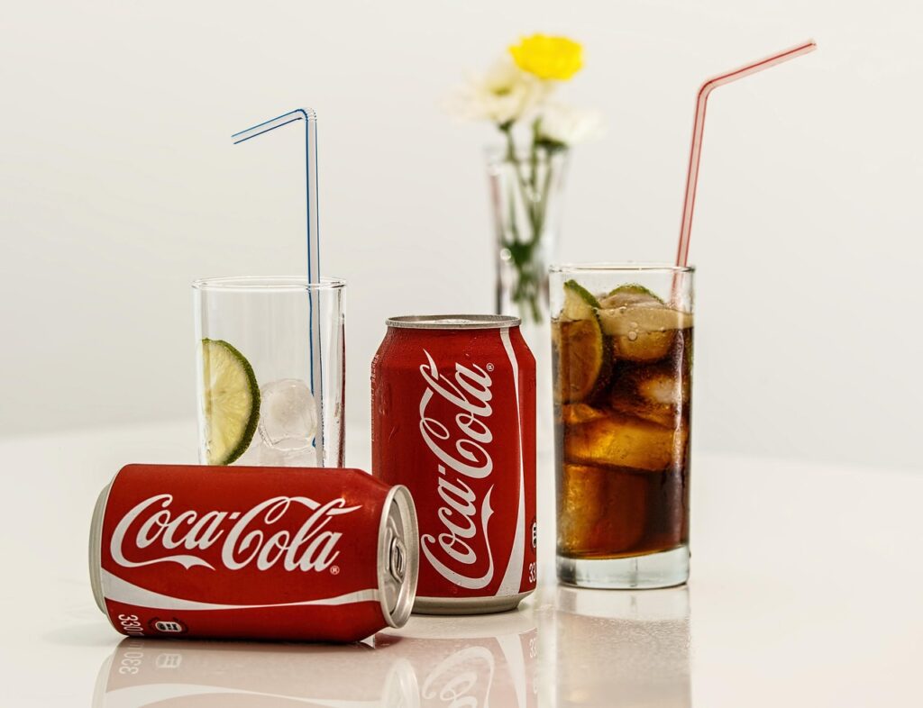 drink, soda, glasses, can, beverage, refreshment, carbonated drink, soft drink, cold drink, fizzy, coca cola, coke, cola, drink, soda, soda, cold drink, cold drink, coca cola, coca cola, coca cola, coca cola, coca cola, coke, coke, cola